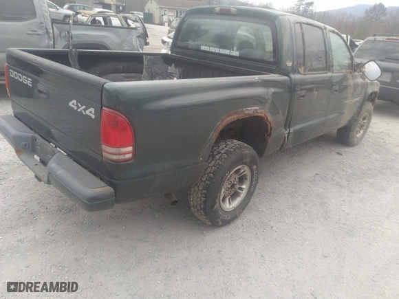 2000 Dodge Dakota Sport with VIN 1B7HG2AZ6YS661541, listed as a IAAI auction lot 41674406 with 204,117 mi miles. Bid and sale history available at carsss.com. Image 4.