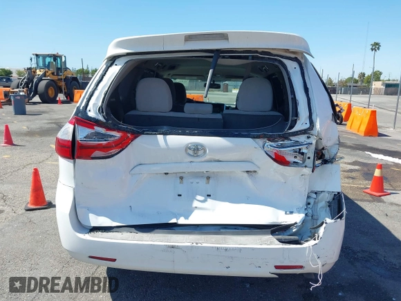 2016 Toyota Sienna LE AAS with VIN 5TDKK3DC6GS732942, listed as a IAAI auction lot 41841706 with 37,114 mi miles. Bid and sale history available at carsss.com. Image 16.