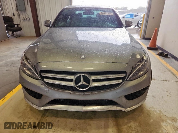2015 Mercedes-Benz C 300 Luxury with VIN 55SWF4KBXFU007870, listed as a Copart auction lot 63792555 with 188,328 mi miles and Clean title. Bid and sale history available at DreamBid. Image 5.