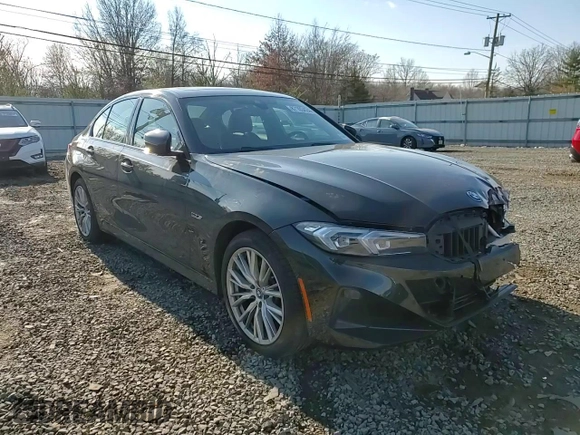 2023 BMW 3 Series 330e xDrive with VIN 3MW39FS03P8D03712, listed as a Copart auction lot 87103424 with Not Provided miles and Salvage Title. Bid and sale history available at carsss.com. Image 10.