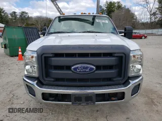 2013 Ford F-250 XL with VIN 1FTBF2A66DEA82444, listed as a Copart auction lot 50508725 with 123,309 mi miles and Clean Title. Bid and sale history available at DreamBid. Image 5.
