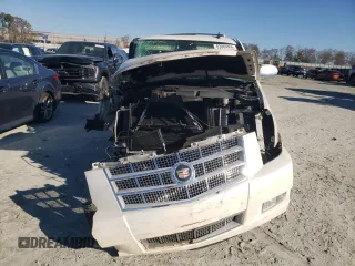 2013 Cadillac Escalade Platinum Edition with VIN 1GYS4DEF1DR250831, listed as a Copart auction lot 83069864 with 134,764 mi miles and Salvage Title. Bid and sale history available at carsss.com. Image 5.