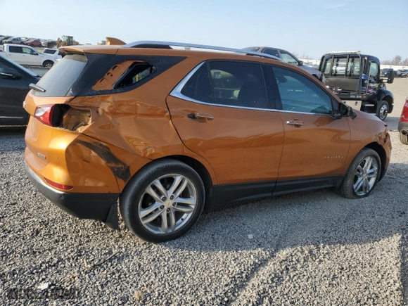 2018 Chevrolet Equinox Premier with VIN 2GNAXMEV1J6114231, listed as a Copart auction lot 48821445 with 137,799 mi miles and Salvage Title. Bid and sale history available at carsss.com. Image 3.