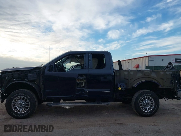 2021 Ford Super Duty F-250 SRW XL with VIN 1FT7X2B65MEC48955, listed as a IAAI auction lot 38286517 with 41,205 mi miles. Bid and sale history available at carsss.com. Image 14.