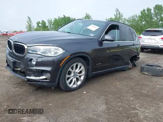 2016 BMW X5 xDrive35i z VIN 5UXKR0C5XG0P31095, wystawiony jako IAAI lot #42183367 z przebiegiem 93 681 mil mil oraz . Historia ofert i sprzedaży dostępna na DreamBid. Obrazek 2.