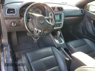 2012 Volkswagen Eos Lux with VIN WVWFW7AH7CV019982, listed as a Copart auction lot 86004064 with 130,463 mi miles and Clean Title. Bid and sale history available at DreamBid. Image 8.