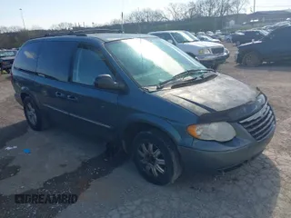 2005 Chrysler Town & Country Touring with VIN 2C4GP54L45R567806, listed as a IAAI auction lot 41902248 with 280,922 mi miles. Bid and sale history available at carsss.com. Image 1.
