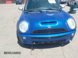 2006 MINI Hardtop S with VIN WMWRE33576TL24276, listed as a IAAI auction lot 42278094 with 148,269 mi miles and . Bid and sale history available at DreamBid. Image 6.