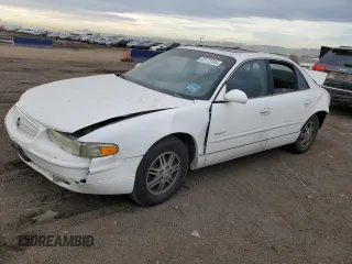2001 Buick Regal LS with VIN 2G4WB55K511118798, listed as a Copart auction lot 82173184 with 0 mi miles and Salvage Title. Bid and sale history available at carsss.com. Image 1.