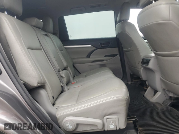 2017 Toyota Highlander LE with VIN 5TDBZRFH9HS377774, listed as a Copart auction lot 62551485 with 75,292 mi miles and Salvage title. Bid and sale history available at DreamBid. Image 11.