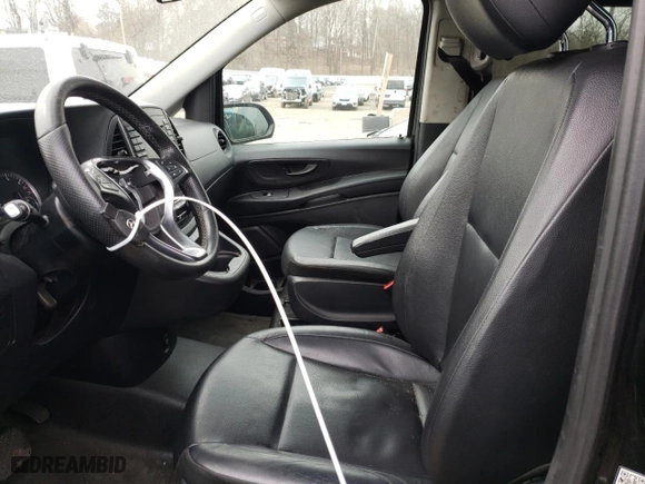 2018 Mercedes-Benz Metris Passenger Van with VIN WD4PG2EE2J3496046, listed as a Copart auction lot 44860693 with NaN miles. Bid and sale history available at carsss.com. Image 7.