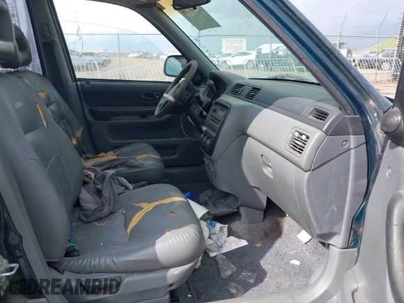 1997 Honda CR-V with VIN JHLRD1850VC057518, listed as a IAAI auction lot 41948236 with 251,707 mi miles. Bid and sale history available at carsss.com. Image 5.