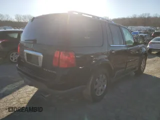 2004 Lincoln Navigator Luxury with VIN 5LMFU28R84LJ41621, listed as a Copart auction lot 84015514 with 107,634 mi miles and Salvage Title. Bid and sale history available at carsss.com. Image 3.
