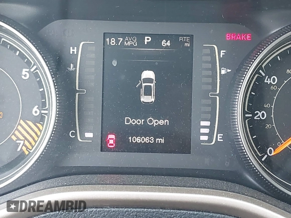 2015 Jeep Cherokee Sport with VIN 1C4PJMAB5FW533972, listed as a IAAI auction lot 41865291 with 106,063 mi miles. Bid and sale history available at carsss.com. Image 16.