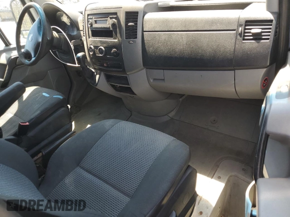 2010 Freightliner Sprinter с VIN WDYPE8CC3A5454157, выставлен на аукционе Copart как лот 56998035 с пробегом 209 713 миль миль и Чистый • Clean title. История ставок и продаж доступна на DreamBid. Изображение 8.