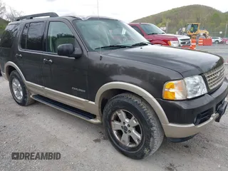 2005 Ford Explorer Eddie Bauer z VIN 1FMDU74K95UA83742, wystawiony jako IAAI lot #42061489 z przebiegiem Nie podano mil oraz . Historia ofert i sprzedaży dostępna na DreamBid. Obrazek 1.