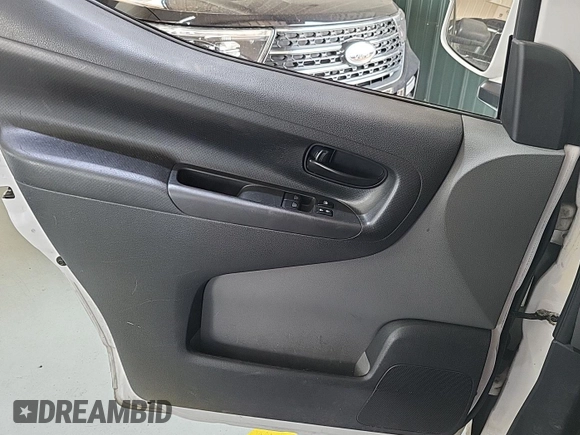 2020 Nissan NV200 SV with VIN 3N6CM0KN1LK704471, listed as a IAAI auction lot 42748291 with 99,672 mi miles and . Bid and sale history available at DreamBid. Image 34.
