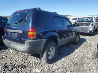 2004 Ford Escape XLS with VIN 1FMYU02184DA07091, listed as a Copart auction lot 84685754 with 212,257 mi miles and Salvage Title. Bid and sale history available at DreamBid. Image 3.
