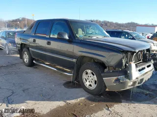 2005 Chevrolet Avalanche Z71 with VIN 3GNEK12ZX5G149494, listed as a IAAI auction lot 41316679 with 183,003 mi miles. Bid and sale history available at carsss.com. Image 1.