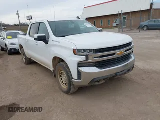 2019 Chevrolet Silverado 1500 LT with VIN 3GCUYDED6KG202711, listed as a IAAI auction lot 41769543 with 122,774 mi miles. Bid and sale history available at carsss.com. Image 1.