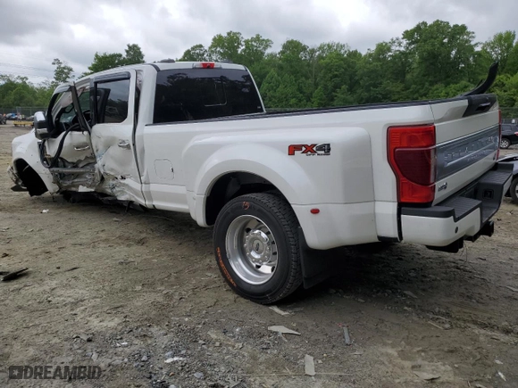 2022 Ford Super Duty F-450 DRW XL with VIN 1FT8W4DT9NED86425, listed as a Copart auction lot 54955994 with 19,767 mi miles and Salvage Title. Bid and sale history available at carsss.com. Image 2.