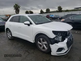 2019 Audi Q3 Premium Plus with VIN WA1BECF39K1082024, listed as a Copart auction lot 39402854 with 29,317 mi miles. Bid and sale history available at carsss.com. Image 4.