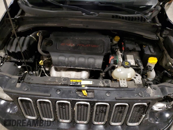 2017 Jeep Renegade Sport z VIN ZACCJBAB2HPF11236, wystawiony jako Copart lot #60853545 z przebiegiem 142 201 mil mil oraz Szkoda całkowita • Salvage title. Historia ofert i sprzedaży dostępna na DreamBid. Obrazek 12.