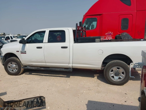 2017 Ram 2500 Tradesman с VIN 3C6TR5HT3HG554310, выставлен на аукционе IAAI как лот 42501591 с пробегом 226 721 миль миль и . История ставок и продаж доступна на DreamBid. Изображение 13.