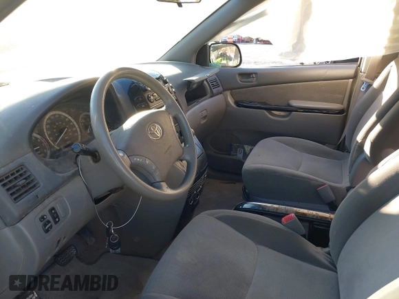 2005 Toyota Sienna LE with VIN 5TDBA23C15S032144, listed as a IAAI auction lot 41445395 with 258,574 mi miles and . Bid and sale history available at DreamBid. Image 5.