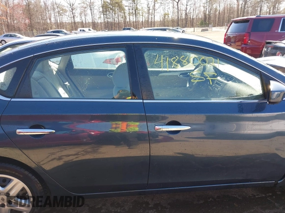 2014 Nissan Sentra SR z VIN 3N1AB7AP5EL687248, wystawiony jako IAAI lot #41880021 z przebiegiem 154 634 mil mil oraz . Historia ofert i sprzedaży dostępna na DreamBid. Obrazek 13.
