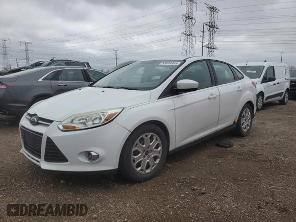 2012 Ford Focus SE z VIN 1FAHP3F28CL399774, wystawiony jako Copart lot #53830855 z przebiegiem 175 442 mil mil oraz Czysty tytuł • Clean title. Historia ofert i sprzedaży dostępna na DreamBid. Obrazek 1.