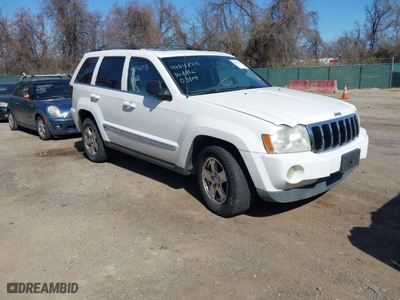 2005 Jeep Grand Cherokee Limited with VIN 1J4HR58235C528997, listed as a IAAI auction lot 41842775 with NaN miles. Bid and sale history available at carsss.com. Image 1.