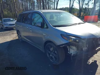 2018 Toyota Sienna SE z VIN 5TDXZ3DC3JS927325, wystawiony jako IAAI lot #41708684 z przebiegiem 95 929 mil mil oraz . Historia ofert i sprzedaży dostępna na DreamBid. Obrazek 1.
