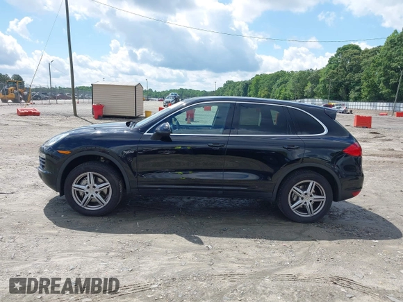 2011 Porsche Cayenne S Hybrid with VIN WP1AE2A20BLA92714, listed as a IAAI auction lot 42255019 with 101,274 mi miles and . Bid and sale history available at DreamBid. Image 14.