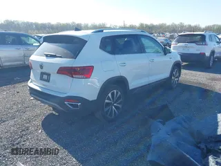 2022 Volkswagen Taos SE с VIN 3VVRX7B29NM069379, выставлен на аукционе IAAI как лот 42045400 с пробегом 45 788 миль миль и . История ставок и продаж доступна на DreamBid. Изображение 4.