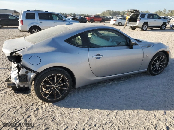 2020 Toyota 86 GT with VIN JF1ZNAE19L8753974, listed as a Copart auction lot 75755724 with 47,919 mi miles and Salvage Title. Bid and sale history available at carsss.com. Image 3.