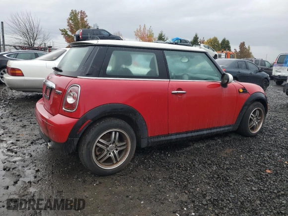 2011 MINI Hardtop z VIN WMWSU3C52BT099618, wystawiony jako Copart lot #78232484 z przebiegiem 98 302 mil mil oraz Czysty tytuł • Clean title. Historia ofert i sprzedaży dostępna na DreamBid. Obrazek 3.
