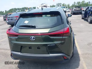 2020 Lexus UX 250h with VIN JTHX9JBH8L2033882, listed as a IAAI auction lot 42562160 with 62,848 mi miles and . Bid and sale history available at DreamBid. Image 17.