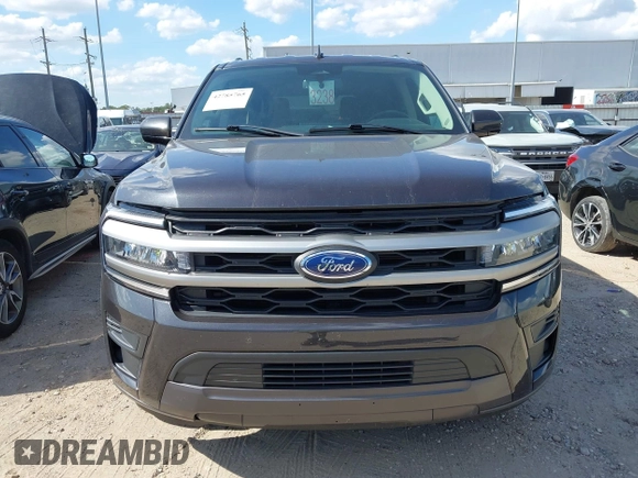 2024 Ford Expedition XLT with VIN 1FMJU1J82REA54818, listed as a IAAI auction lot 42785765 with 33,983 mi miles and . Bid and sale history available at DreamBid. Image 12.