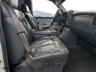 2001 Chevrolet Silverado 1500 LS with VIN 2GCEK19T911359923, listed as a Copart auction lot 53170815 with 240,738 mi miles and Clean Title. Bid and sale history available at carsss.com. Image 7.
