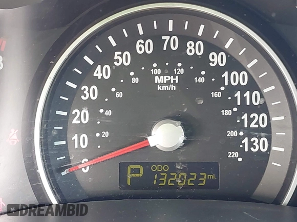 2012 Kia Sedona LX with VIN KNDMG4C7XC6475511, listed as a IAAI auction lot 41845131 with 132,023 mi miles. Bid and sale history available at carsss.com. Image 16.