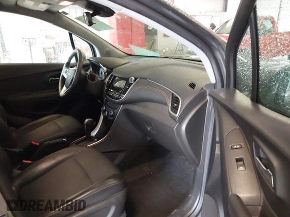 2018 Chevrolet Trax LT with VIN KL7CJPSB5JB616653, listed as a IAAI auction lot 41834321 with 65,164 mi miles and . Bid and sale history available at carsss.com. Image 5.