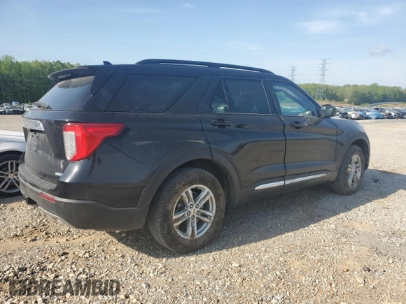 2020 Ford Explorer XLT z VIN 1FMSK8DH5LGC24387, wystawiony jako Copart lot #52971925 z przebiegiem 106 009 mil mil oraz Szkoda całkowita • Salvage title. Historia ofert i sprzedaży dostępna na DreamBid. Obrazek 3.