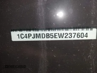 2014 Jeep Cherokee Limited z VIN 1C4PJMDB5EW237604, wystawiony jako IAAI lot #41694117 z przebiegiem 95 959 mil mil oraz . Historia ofert i sprzedaży dostępna na DreamBid. Obrazek 9.