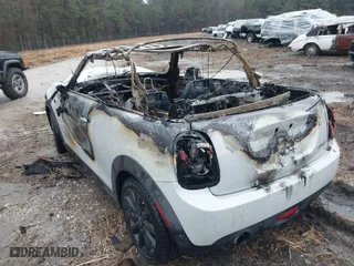 2017 MINI Convertible Cooper with VIN WMWWG5C30H3C20290, listed as a IAAI auction lot 41750397 with 1 mi miles. Bid and sale history available at carsss.com. Image 3.