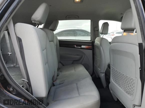 2013 Kia Sorento LX with VIN 5XYKT4A2XDG402146, listed as a Copart auction lot 47826415 with 199,943 mi miles and Salvage Title. Bid and sale history available at carsss.com. Image 12.