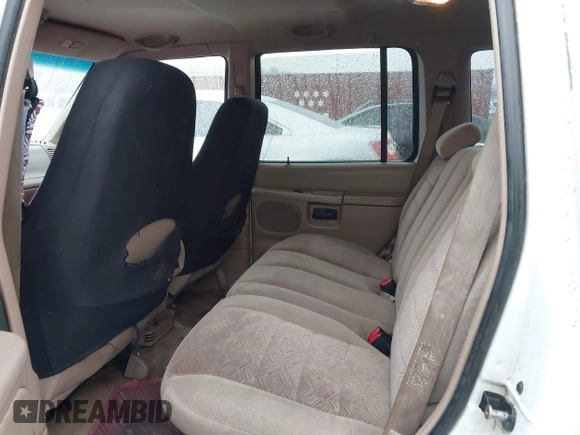 1999 Ford Explorer XLT с VIN 1FMDU35P9XZB21379, выставлен на аукционе IAAI как лот 41496418 с пробегом 265 612 миль миль и . История ставок и продаж доступна на DreamBid. Изображение 8.