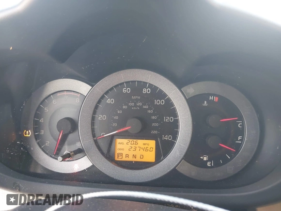 2010 Toyota RAV4 z VIN JTMZF4DV2AD017346, wystawiony jako IAAI lot #42641598 z przebiegiem 237 460 mil mil oraz . Historia ofert i sprzedaży dostępna na DreamBid. Obrazek 7.