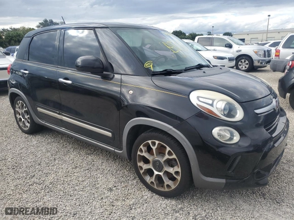 2014 FIAT 500L Trekking with VIN ZFBCFADH7EZ015764, listed as a Copart auction lot 73965314 with 0 mi miles and Salvage Title. Bid and sale history available at carsss.com. Image 4.