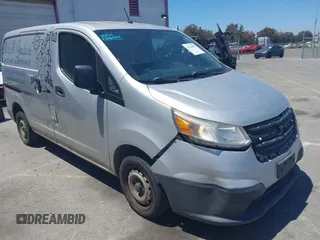 2015 Chevrolet City Express Cargo LS z VIN 3N63M0YN3FK726807, wystawiony jako IAAI lot #42210653 z przebiegiem 118 414 mil mil oraz . Historia ofert i sprzedaży dostępna na DreamBid. Obrazek 1.